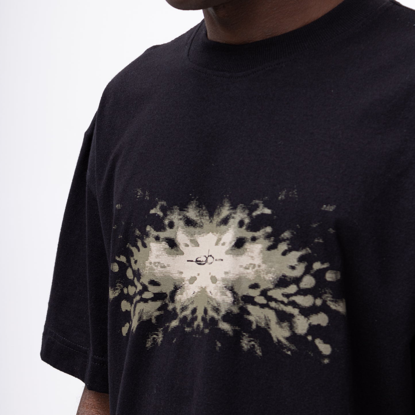 CAMISETA REGULAR “PULSE”