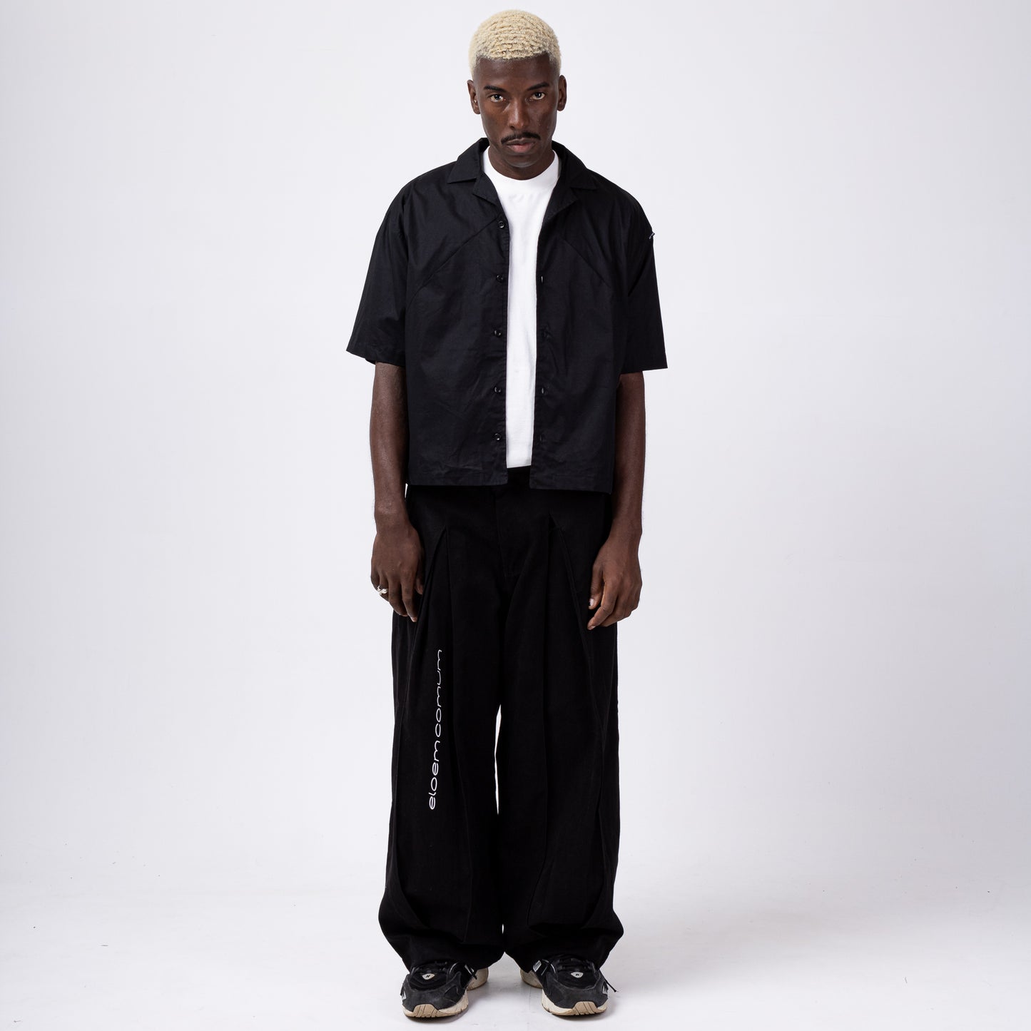 CAMISETA BOX BOTÃO “FOLD”