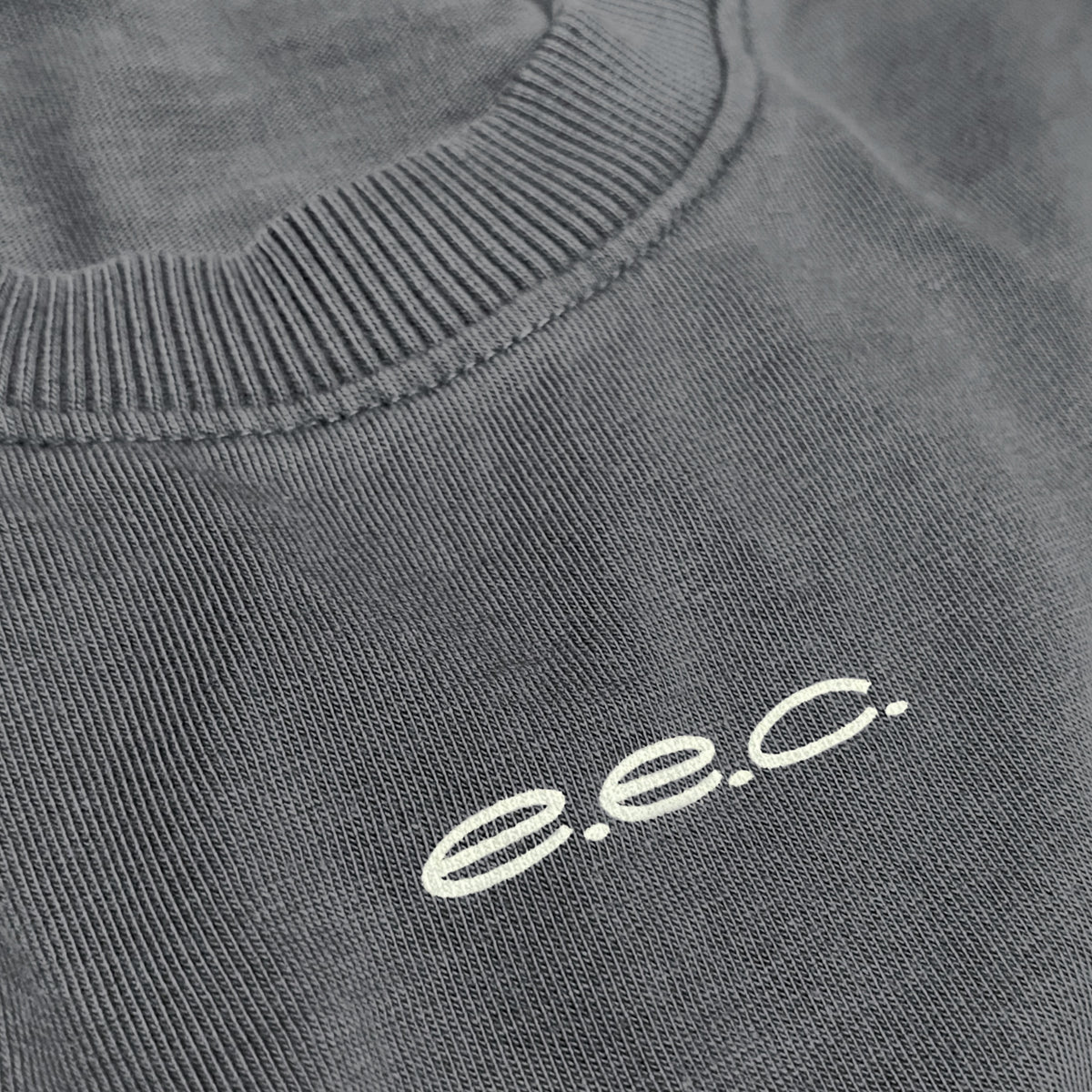 CAMISETA OVER  "E.E.C."