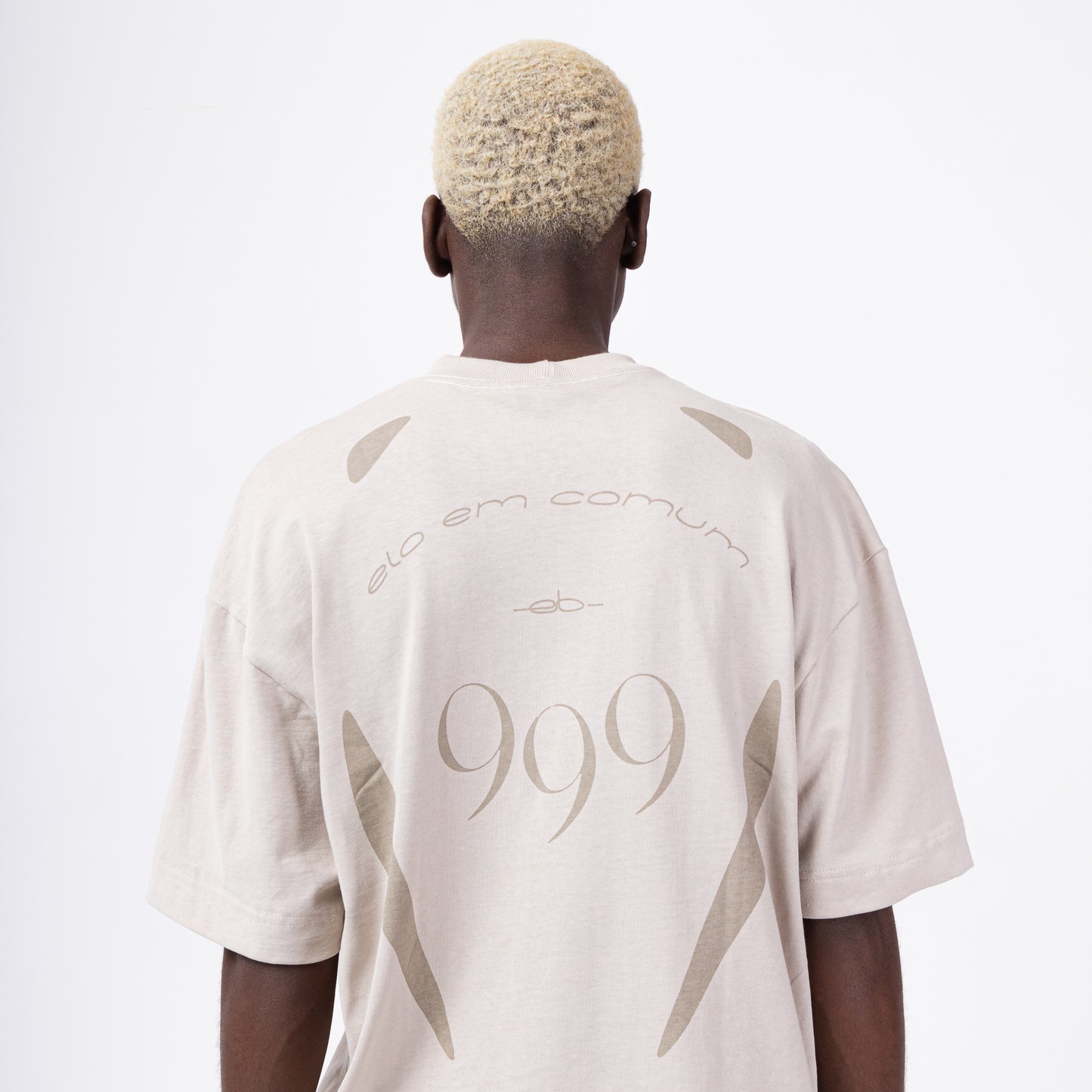 CAMISETA OVERSIZED  “999”