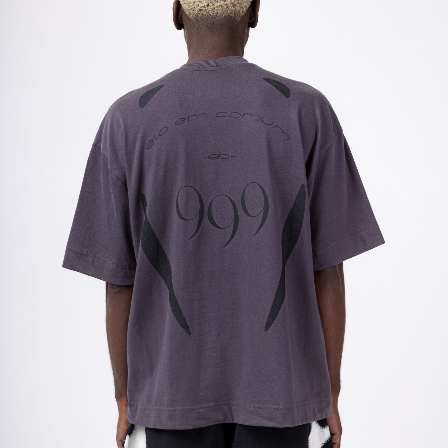 CAMISETA OVERSIZED  “999”