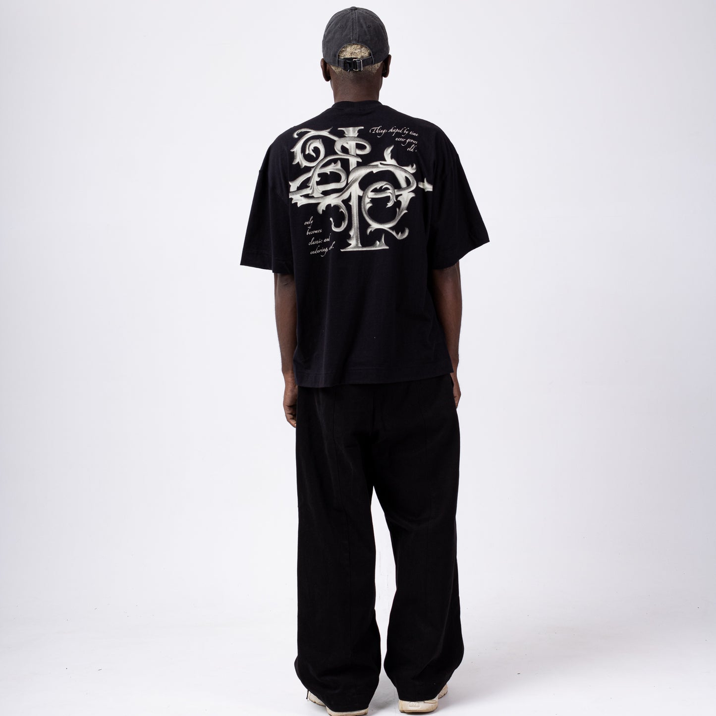 CAMISETA OVERSIZED  “ARABESCO”