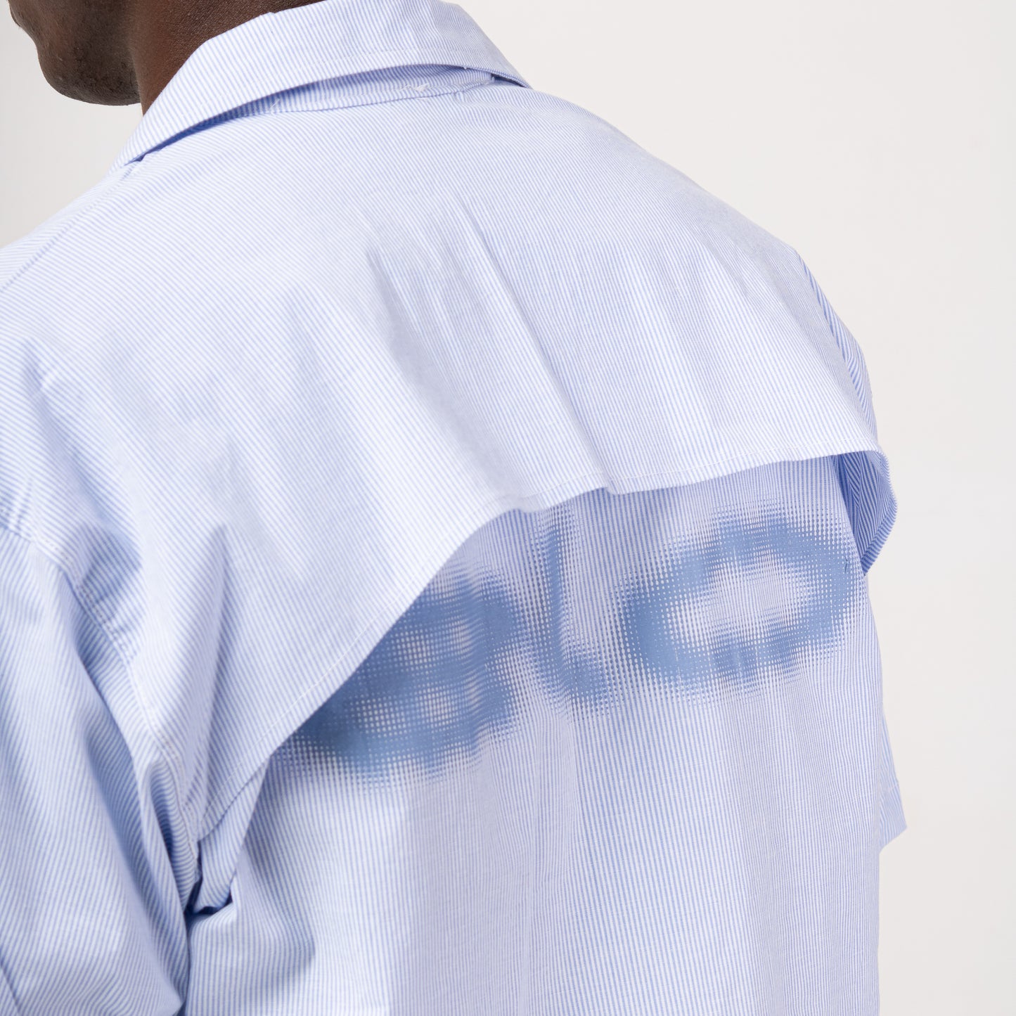 CAMISETA BOX  BOTÃO “FOLD”