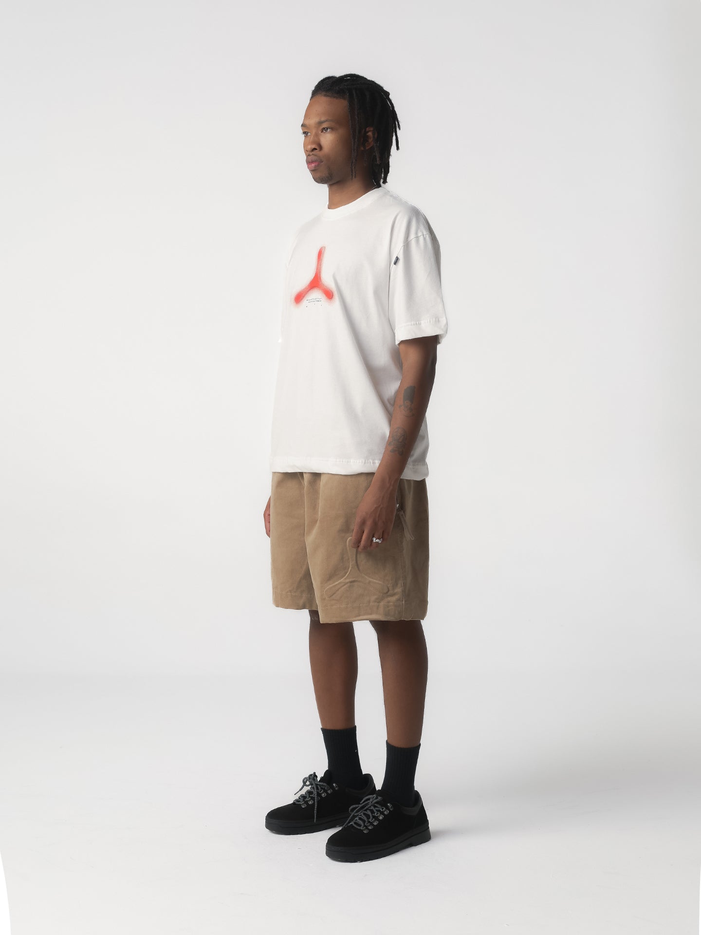 CAMISETA REGULAR "TRITONO"